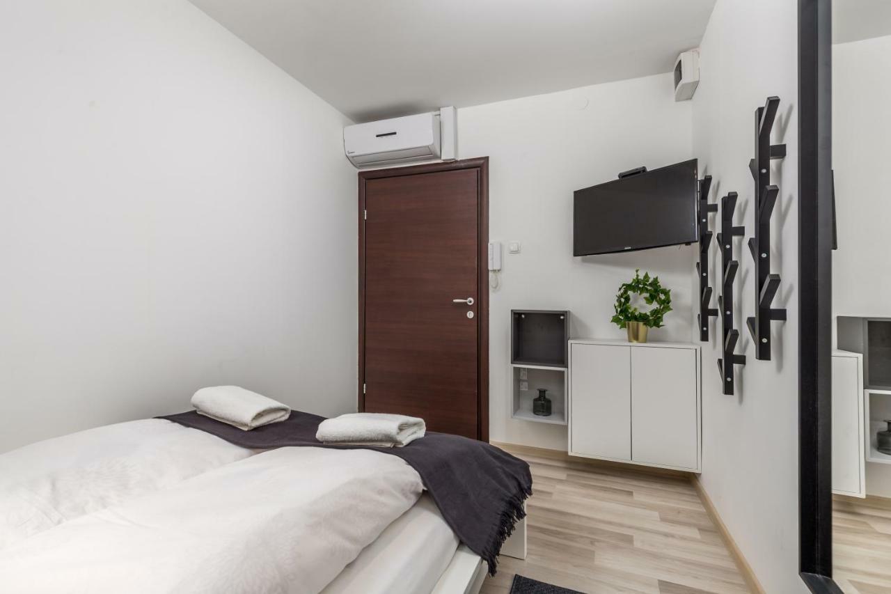 Room Andrea Rijeka Exterior photo