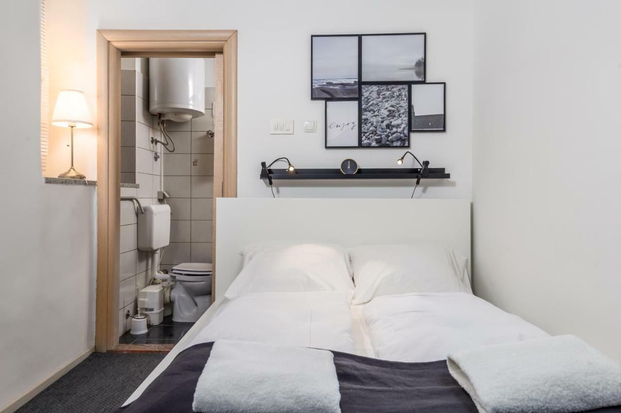 Room Andrea Rijeka Exterior photo